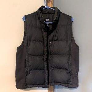 Gap vest